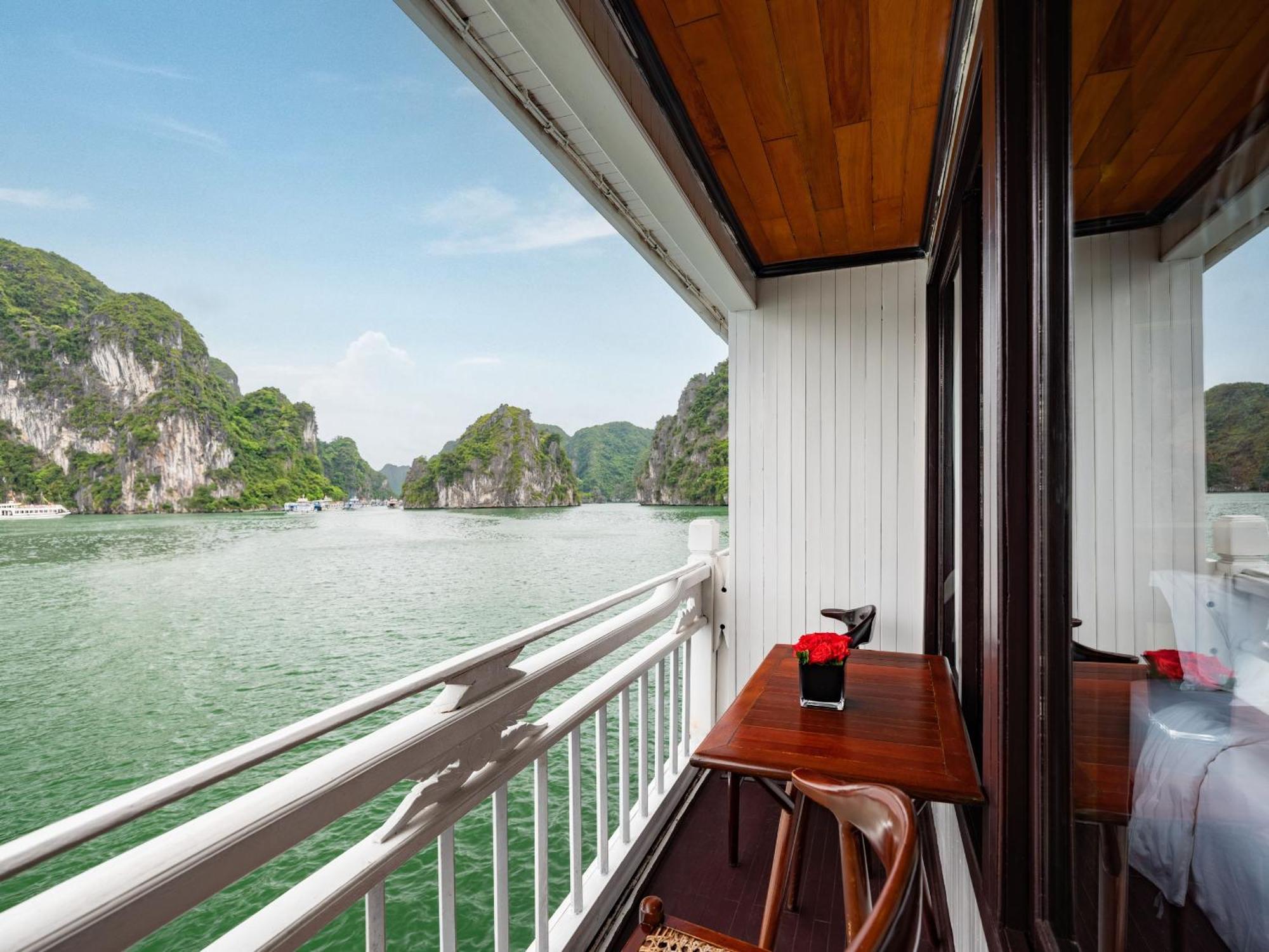 Hera Boutique Cruise Ha Long Bay Dış mekan fotoğraf
