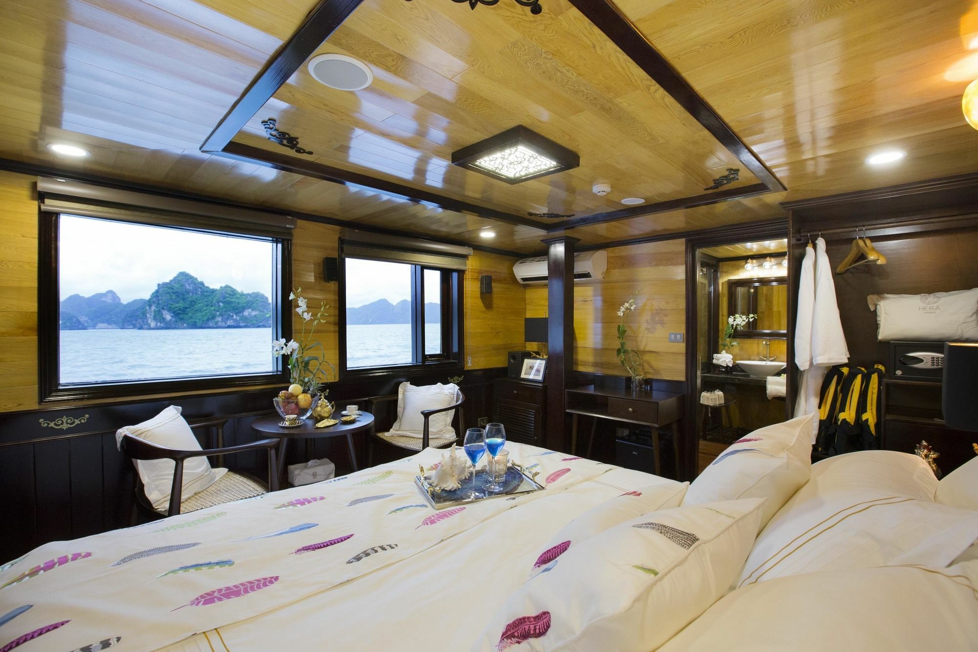 Hera Boutique Cruise Ha Long Bay Dış mekan fotoğraf