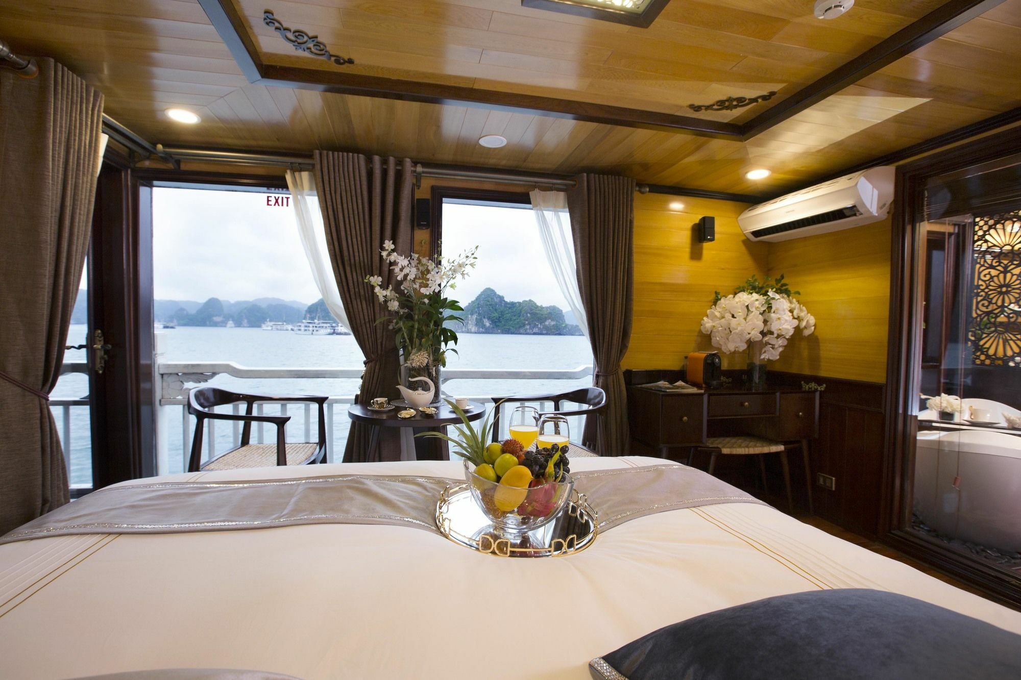 Hera Boutique Cruise Ha Long Bay Dış mekan fotoğraf