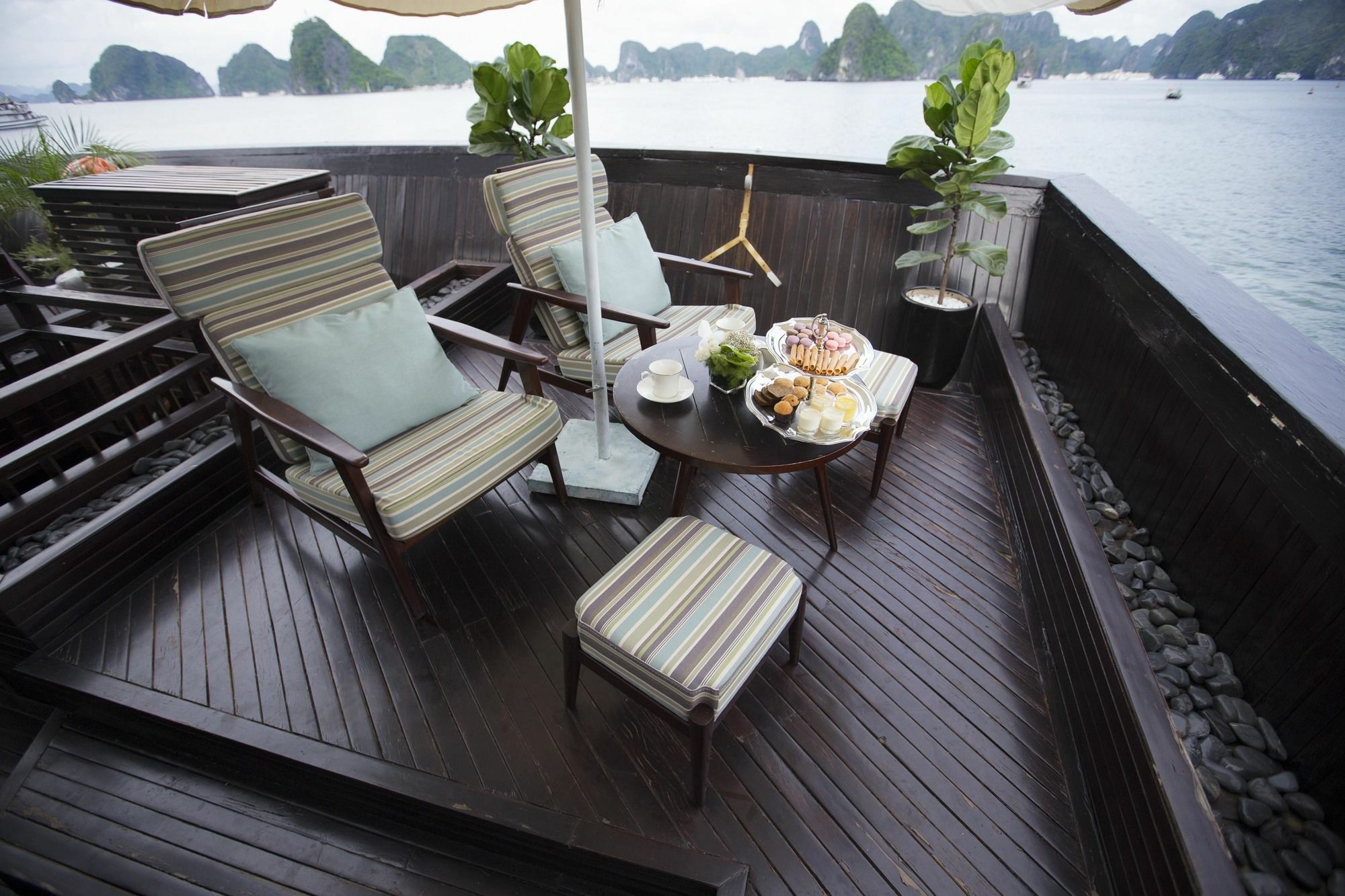 Hera Boutique Cruise Ha Long Bay Dış mekan fotoğraf