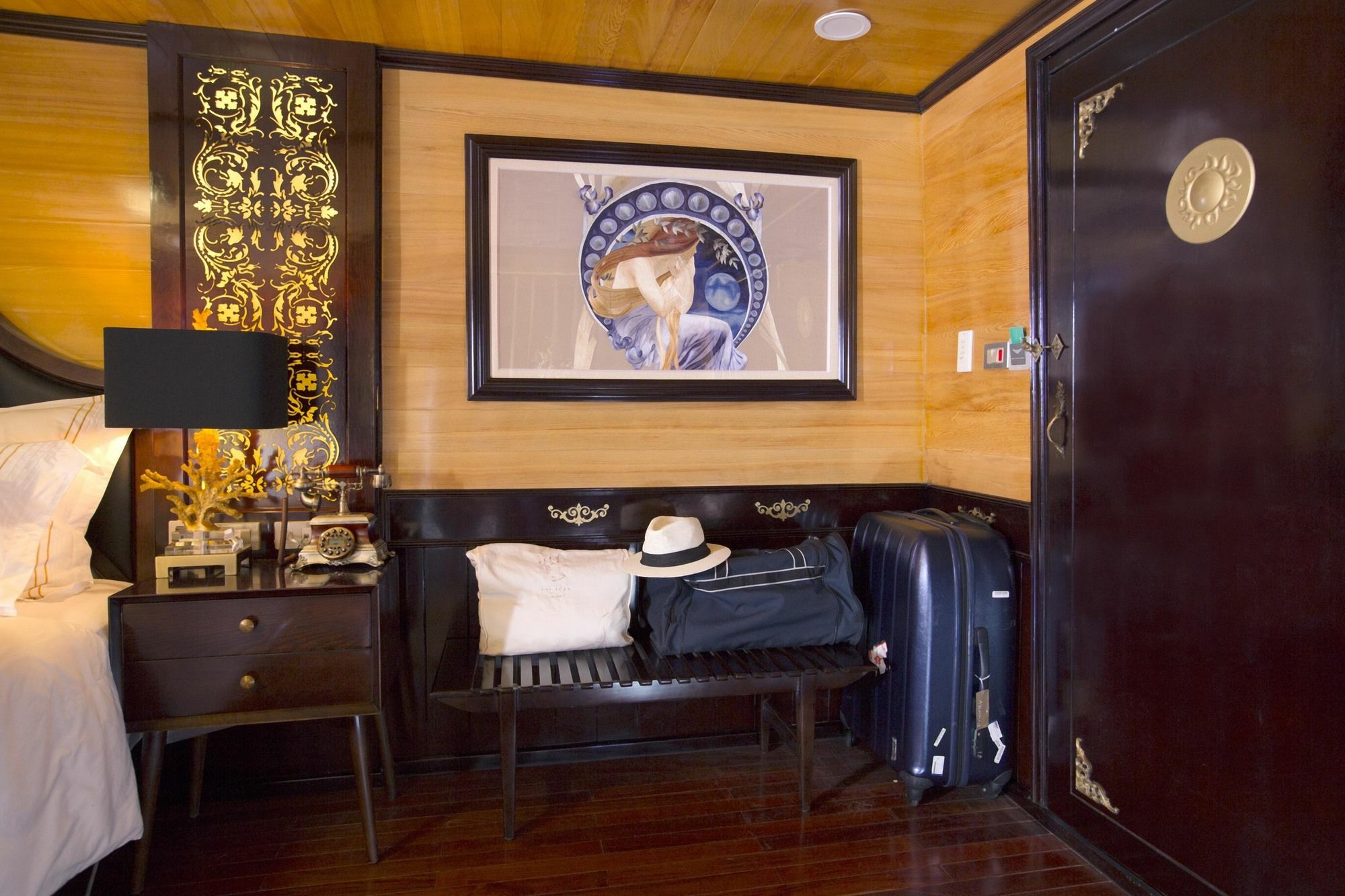 Hera Boutique Cruise Ha Long Bay Dış mekan fotoğraf